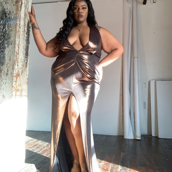 green emerald velvet dress The Metallic Mischa Dress